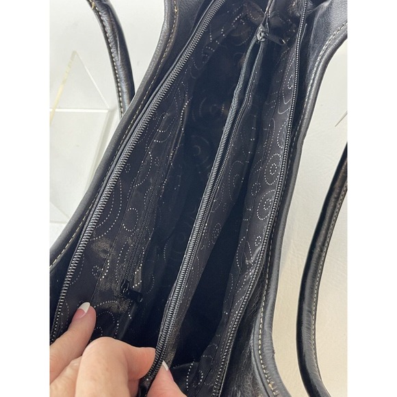 Handbags For All Black G Design Shoulder Bag. 3 Inner Compartments, G Logo. NEW! - Picture 7 of 9